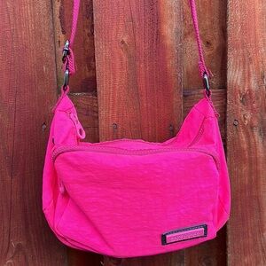 Sapsucker Pink Crossbody Bag Vibrant and Stylish